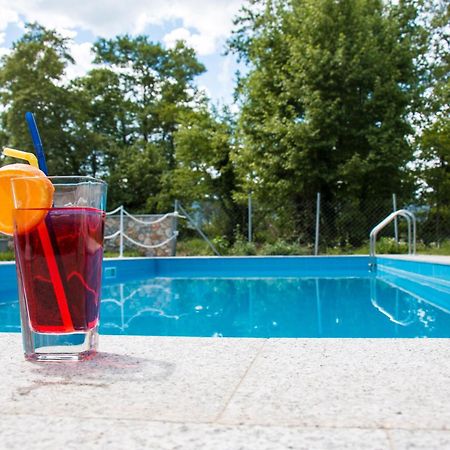 Aristotelia Gi Ikies - Olympiada Poolside Retreats Eksteriør bilde