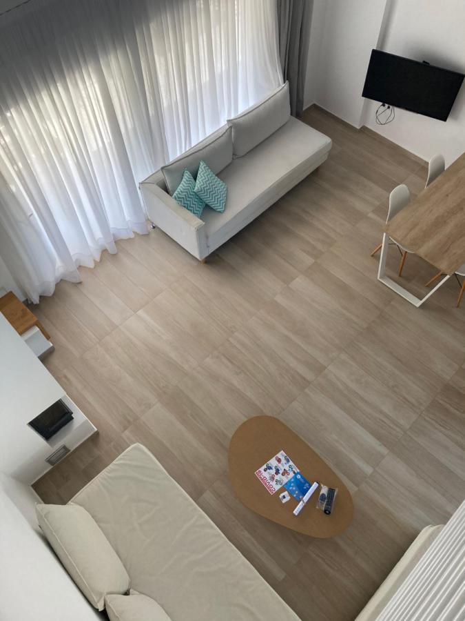 Aristotelia Gi Ikies - Olympiada Poolside Retreats Eksteriør bilde